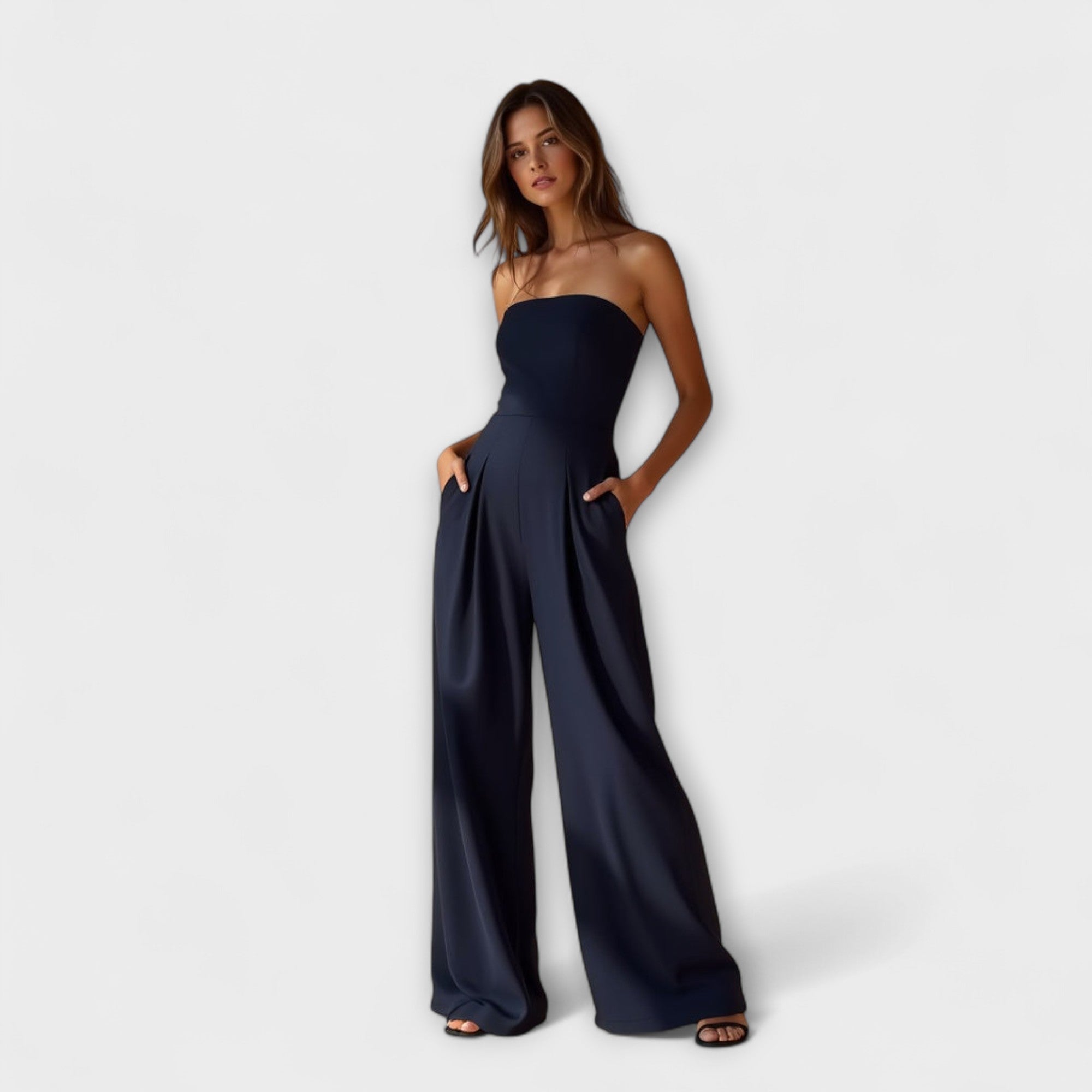 Amélie – Elegante strapless jumpsuit