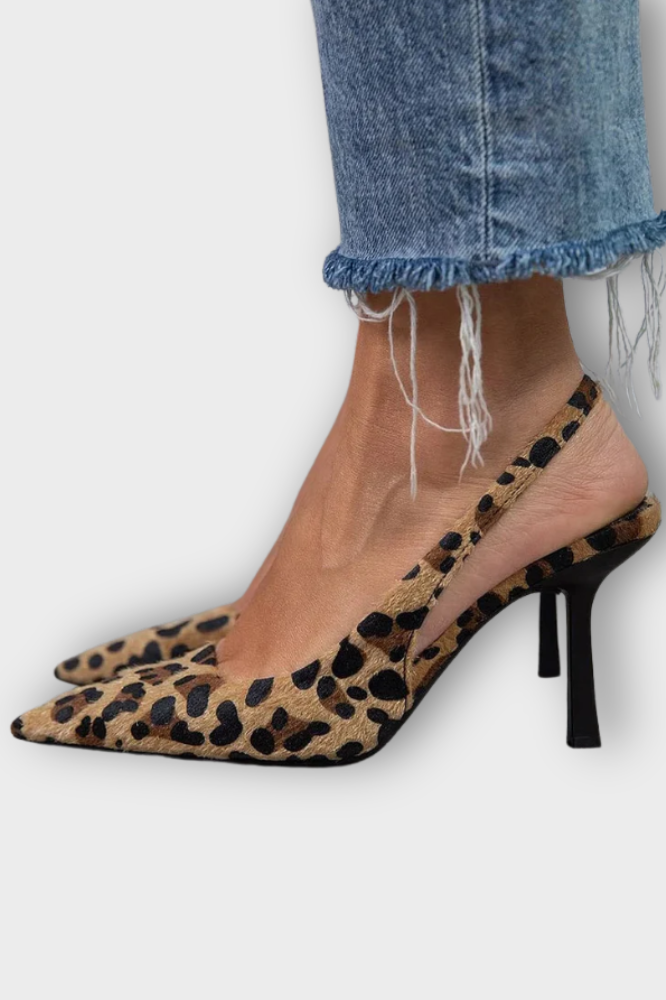 LEONORA | Elegante décolleté animalier per uno stile audace